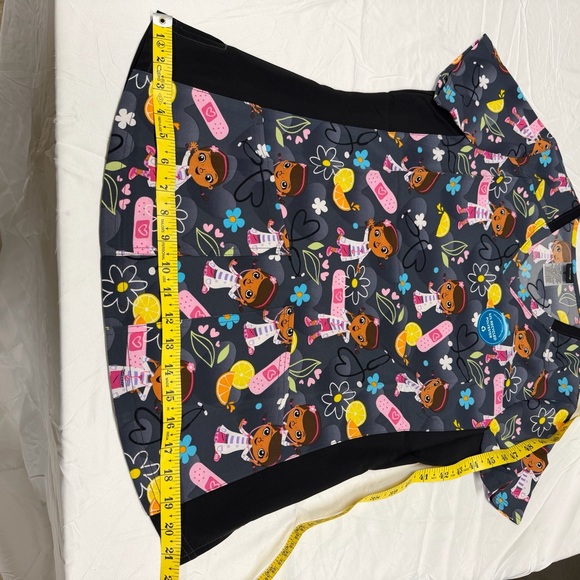 Disney Doc McStuffins Scrub Top Size S NWOT - Picture 7 of 11